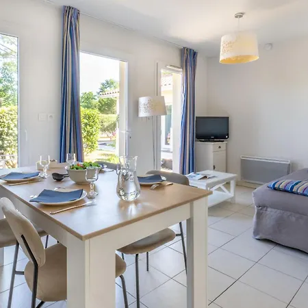 Odalys Le Petit Pont Lejlighedshotel Hourtin