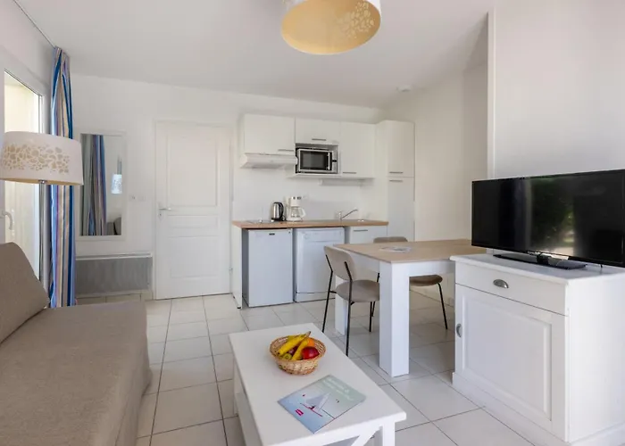 Odalys Le Petit Pont 3* 乌尔坦湖