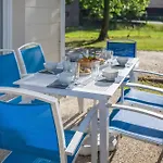 Odalys Le Petit Pont 公寓式酒店 乌尔坦湖