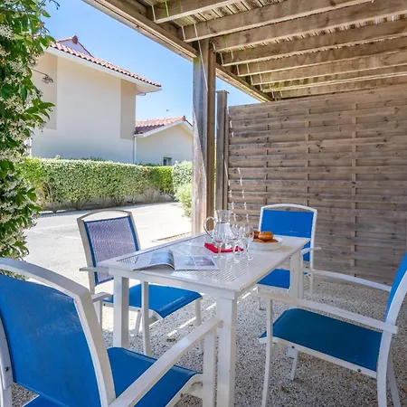 Odalys Le Petit Pont Aparthotel 3*