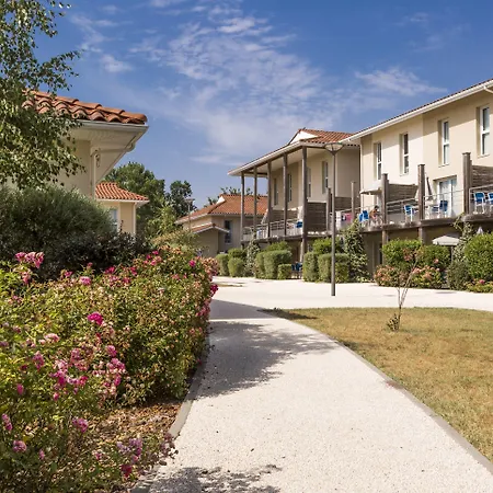 アパートホテル Odalys Le Petit Pont オータン