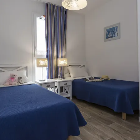 アパートホテル Odalys Le Petit Pont 3*