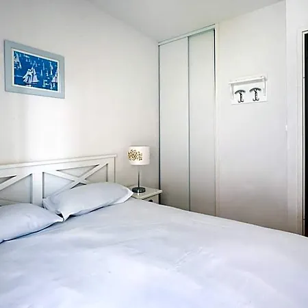 아파트호텔 Odalys Le Petit Pont 3*