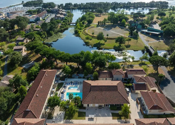 Odalys Le Petit Pont 3*