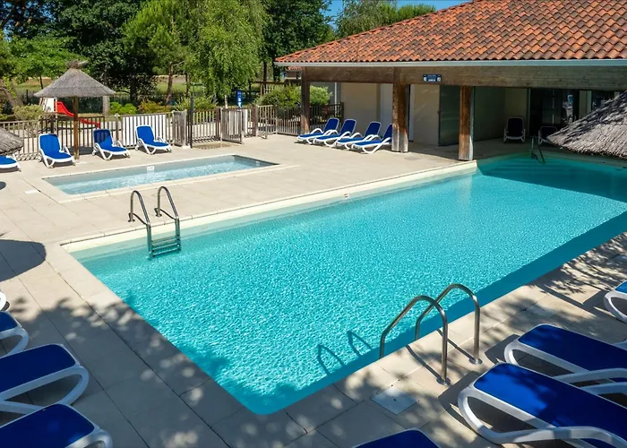 Odalys Le Petit Pont Aparthotel Hourtin