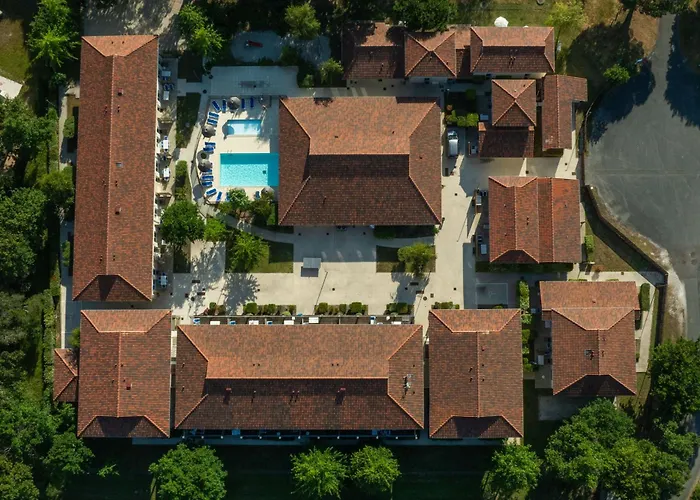 Odalys Le Petit Pont 3*