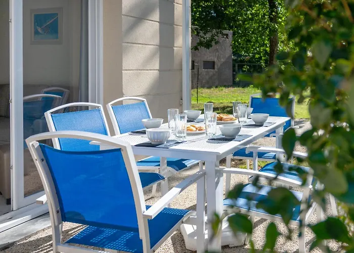 Odalys Le Petit Pont Aparthotel