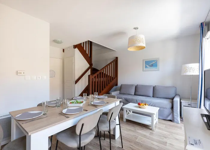 Odalys Le Petit Pont Aparthotel Hourtin