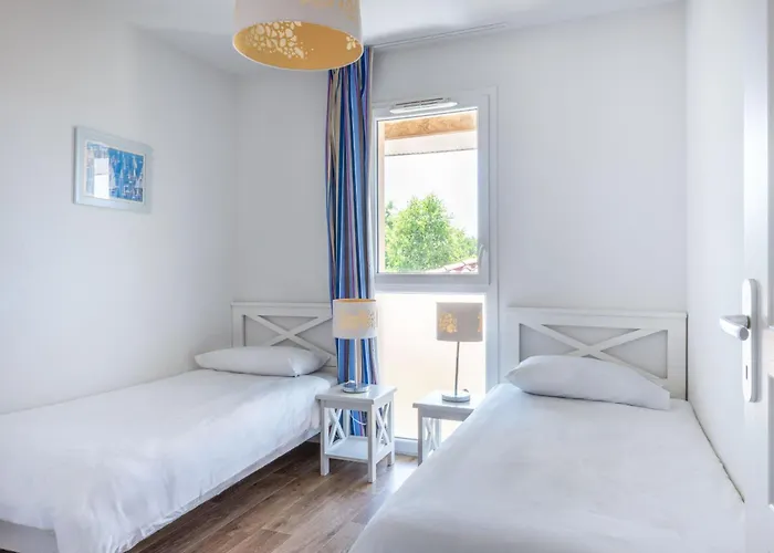 Odalys Le Petit Pont شقة فندقية