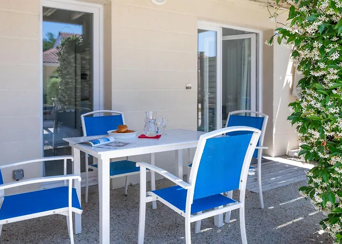 Odalys Le Petit Pont Aparthotel 3*