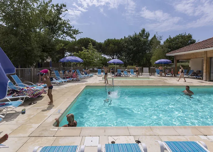 Odalys Le Petit Pont 3* Hourtin