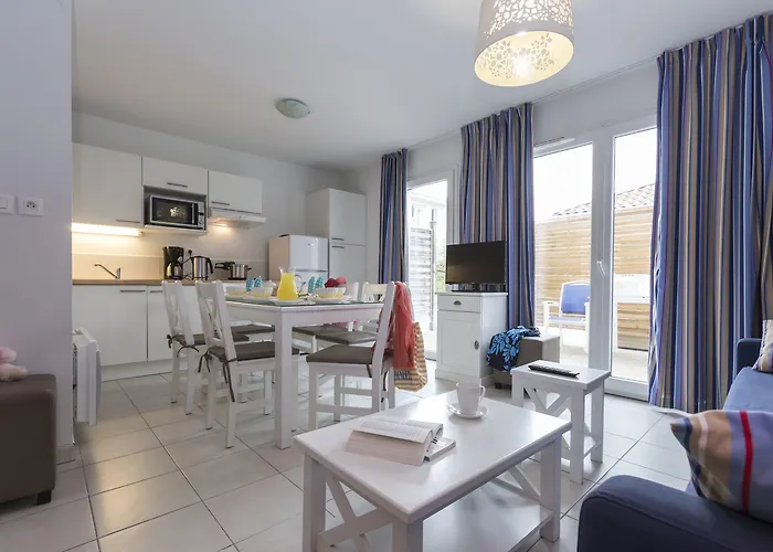 Aparthotel Odalys Le Petit Pont 3*