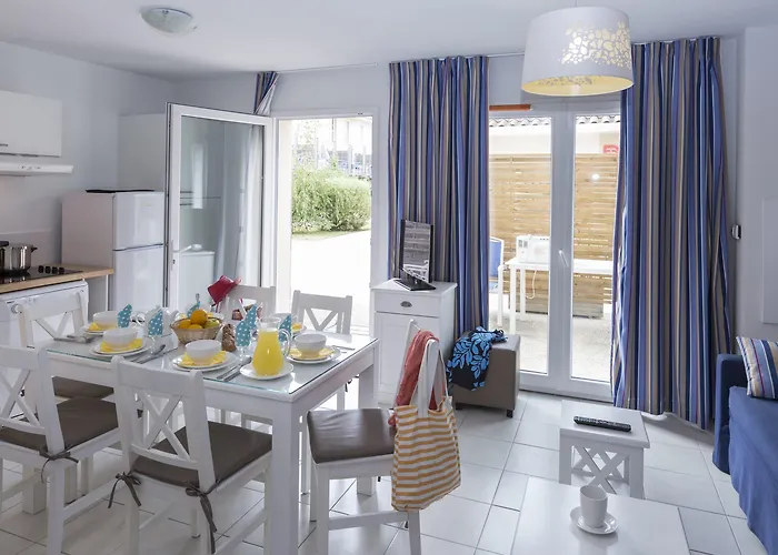 Odalys Le Petit Pont 3*