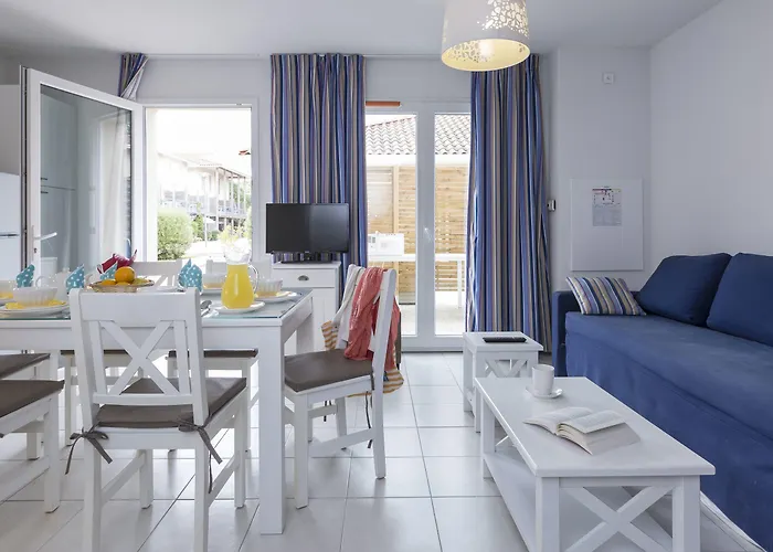 Aparthotel Odalys Le Petit Pont Hourtin