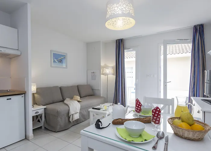 Odalys Le Petit Pont شقة فندقية